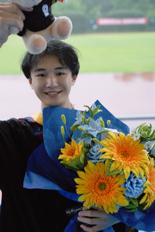 Jingyu Lu (陆晶宇)